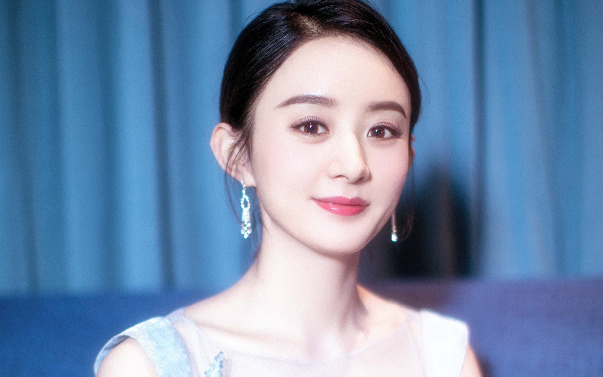 五大联赛控球型中场在比赛关键轮中的影响力分析，中场控球视频